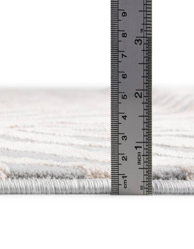 Detail image of 7' 10 x 7' 10 Finsbury Square Rug