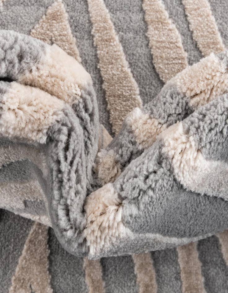 Detail image of 7' 10 x 7' 10 Finsbury Square Rug