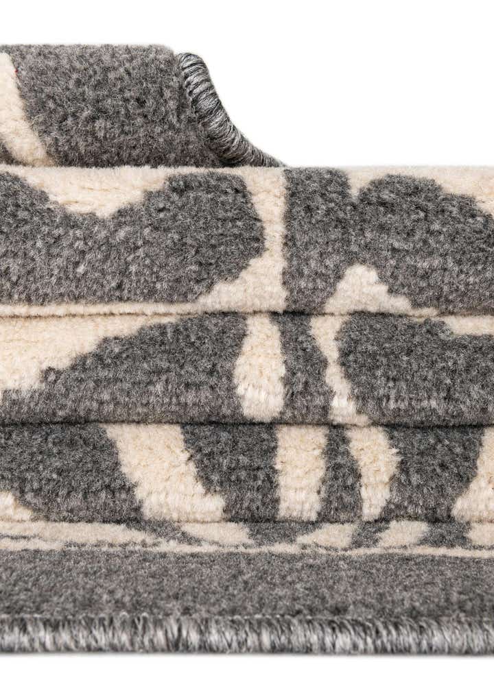 7' 10 x 7' 10 Savannah Square Rug