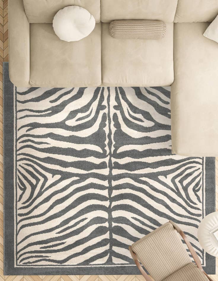 Detail image of 7' 10 x 7' 10 Savannah Square Rug