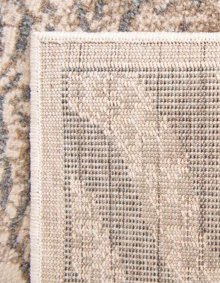 Detail image of 7' 10 x 7' 10 Savannah Square Rug