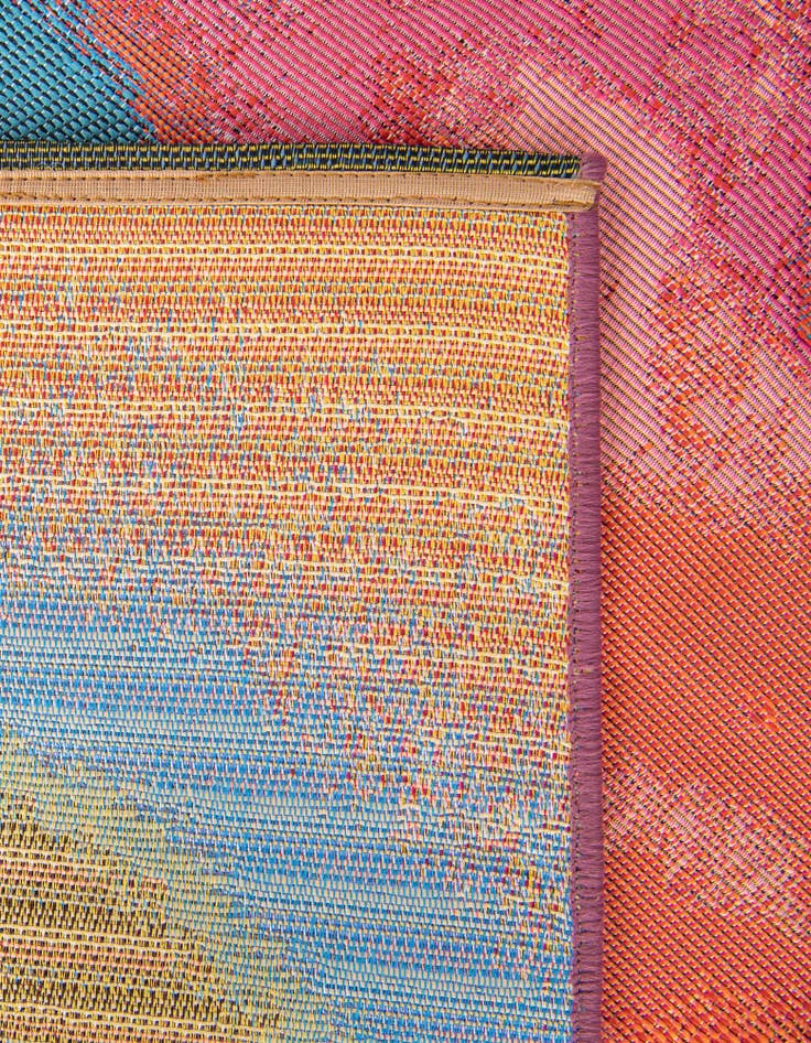 Detail image of 2' x 5' 1  Washable Modern Indoor / Outdoor Runner Rug