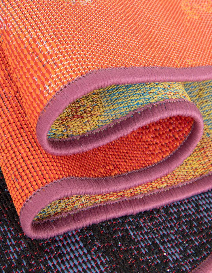 Detail image of 2' x 5' 1  Washable Modern Indoor / Outdoor Runner Rug