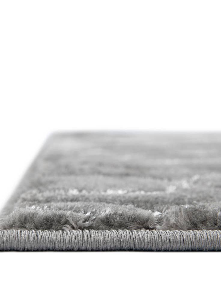 Detail image of 4' x 6' Vogue Geo Rug