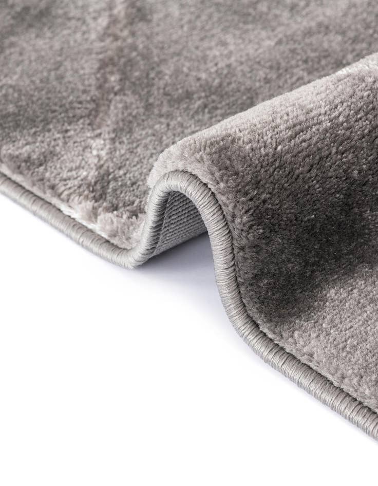 Detail image of 2' x 3' Vogue Geo Rug