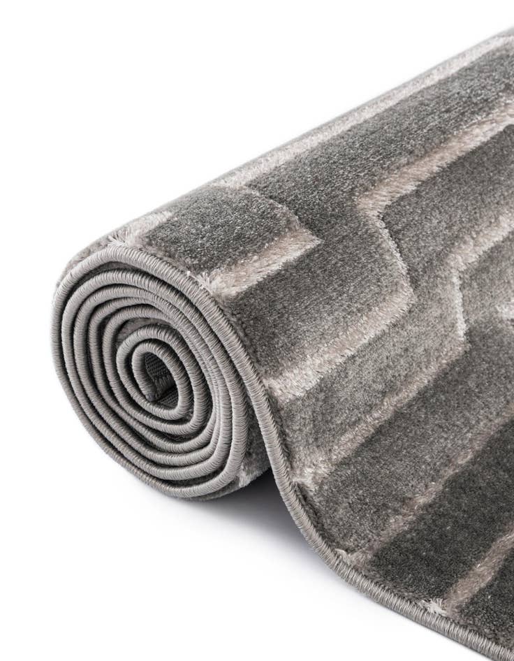 Detail image of 2' x 3' Vogue Geo Rug