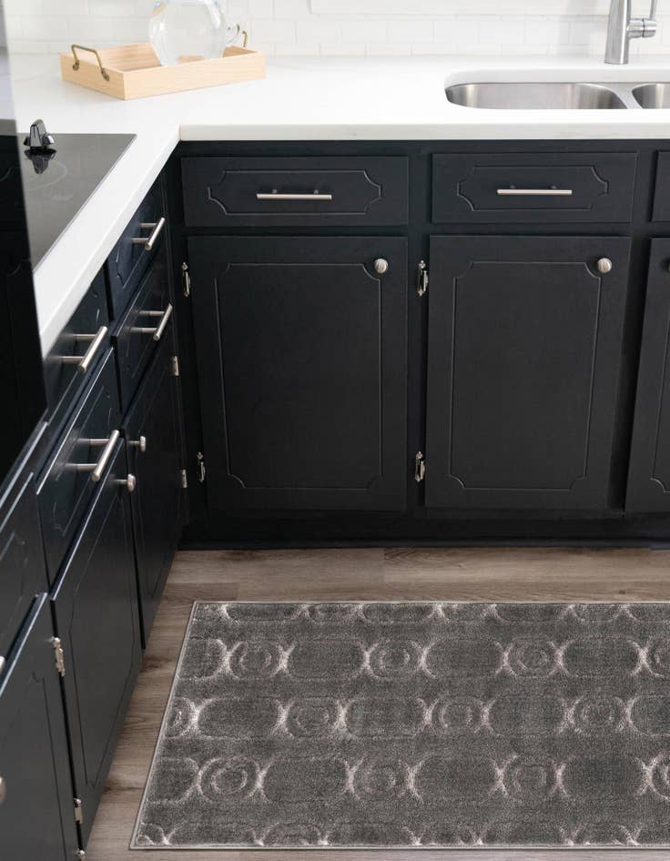 Detail image of 2' x 8' Vogue Geo Runner Rug