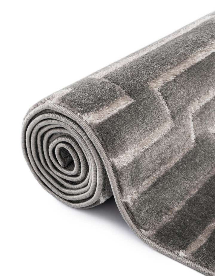 2' x 5' Vogue Geo Runner Rug