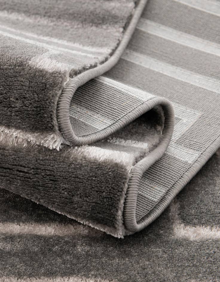 Detail image of 2' x 5' Vogue Geo Runner Rug