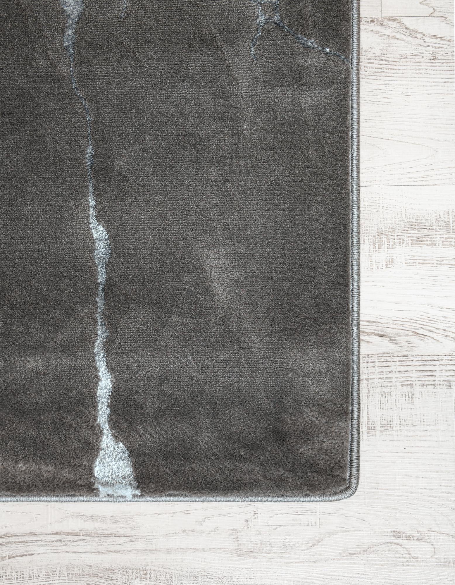 2' x 5' Vogue Geo Runner Rug