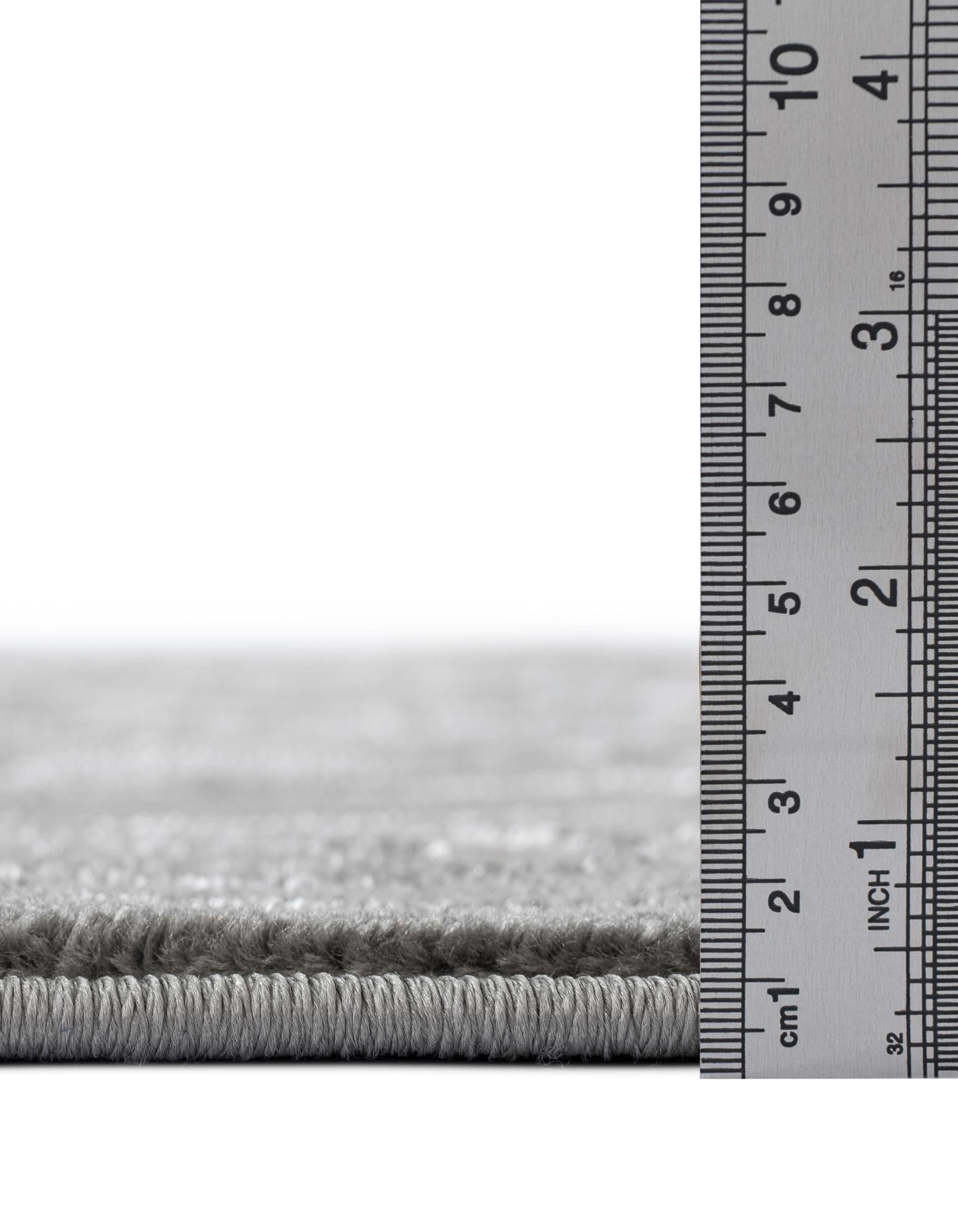 Rug Gray and Silver Swatch link