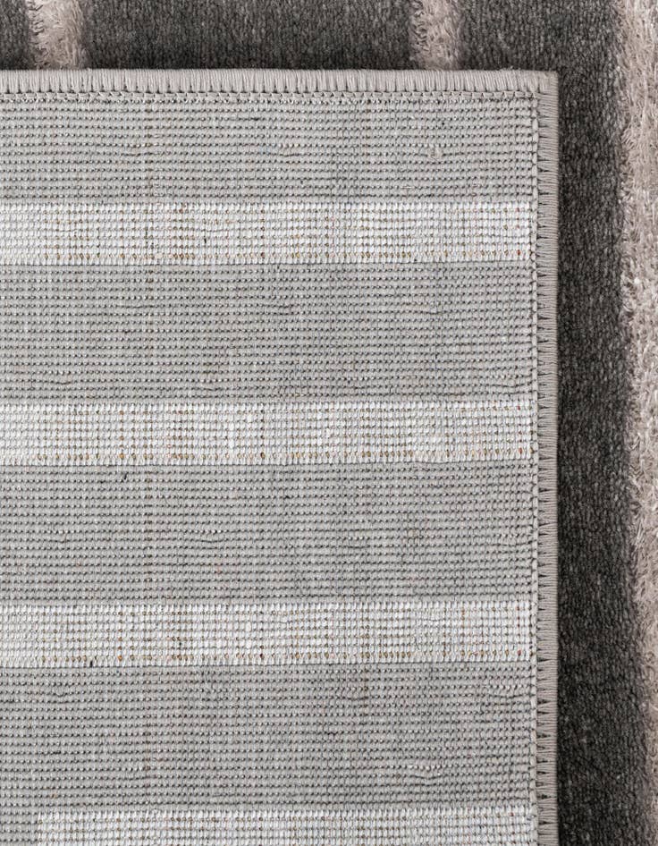 Detail image of 10' x 10' Vogue Geo Square Rug