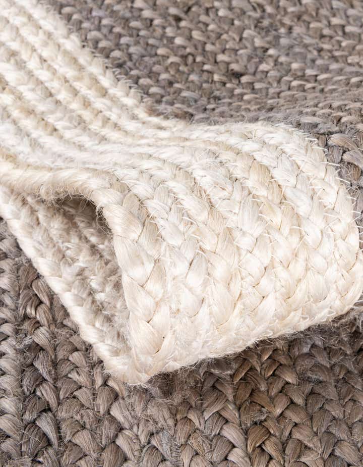 7' 10 x 10' Handmade Braided Jute Oval Rug