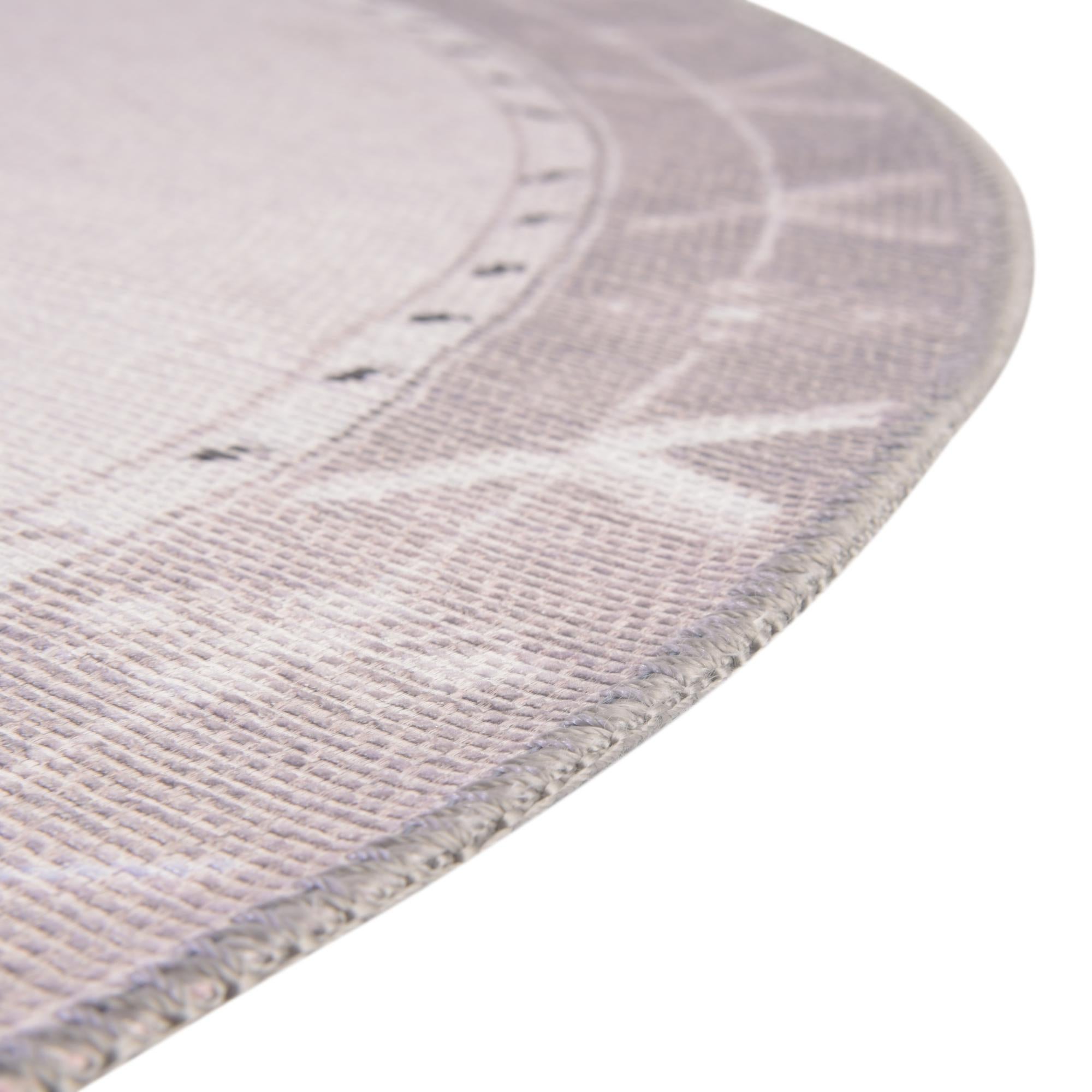2' x 3' Washable Timeless Oval Rug