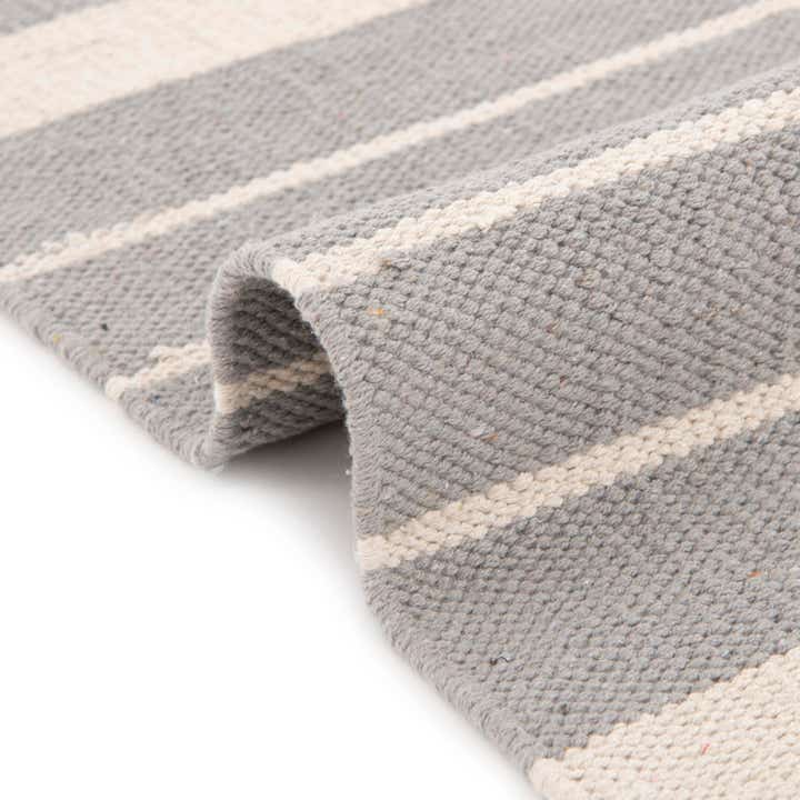 3' 3 x 5' 1 Hand Woven Chindi Cotton Rug
