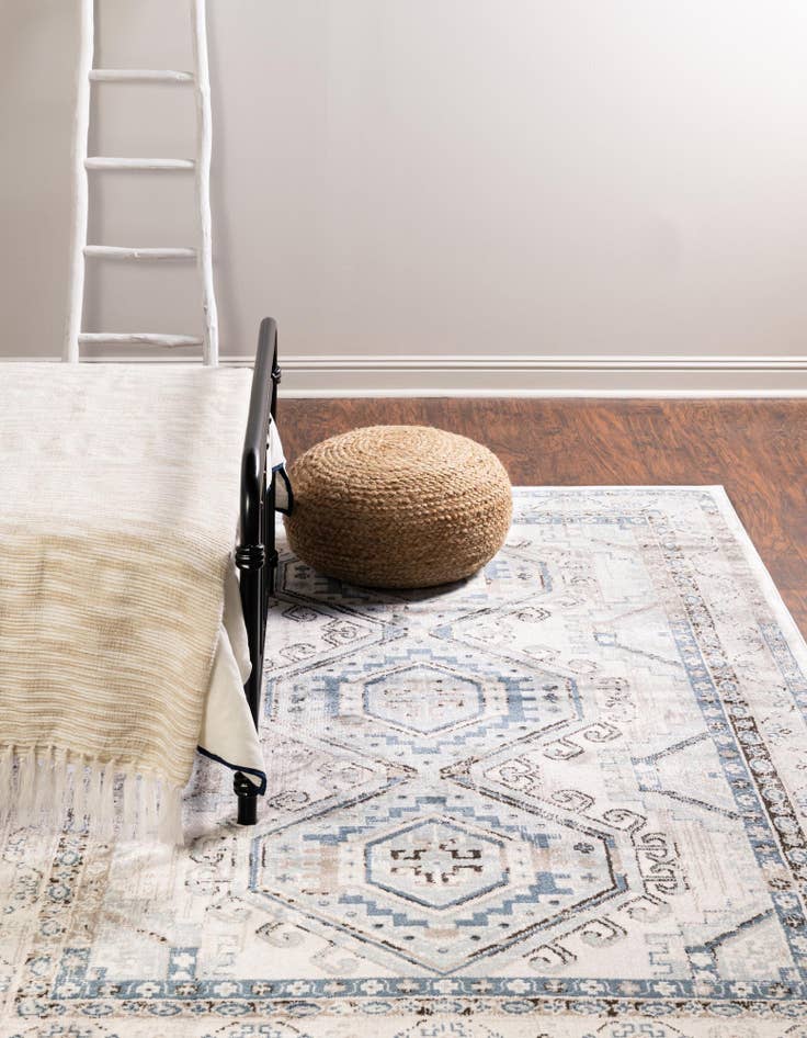 Detail image of 10' x 14' Charlotte Rug