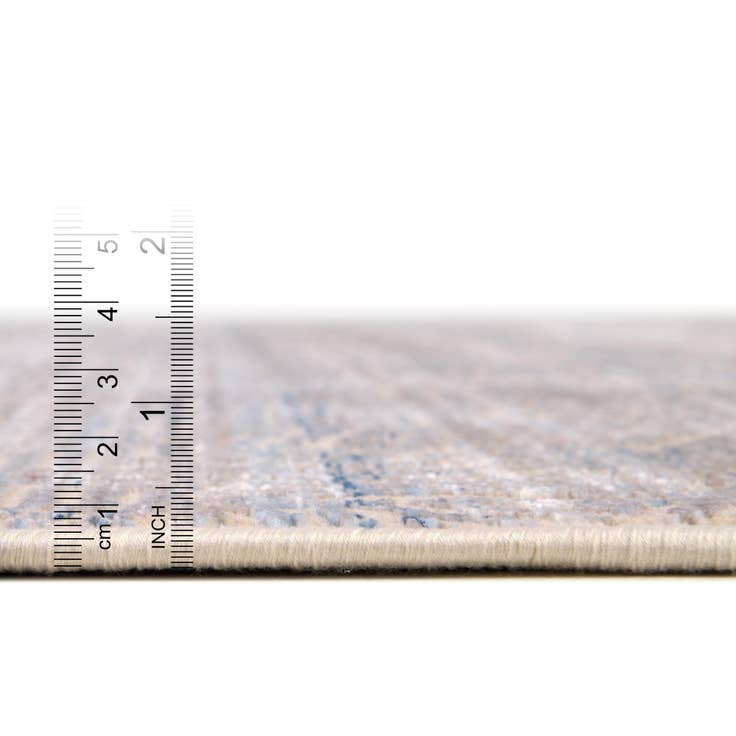 Detail image of 4' x 5' 10 Deepa Rug