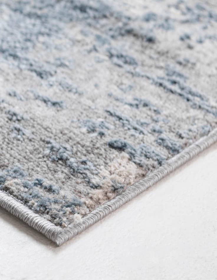 Detail image of 2' 7 x 10' Caspian Runner Rug