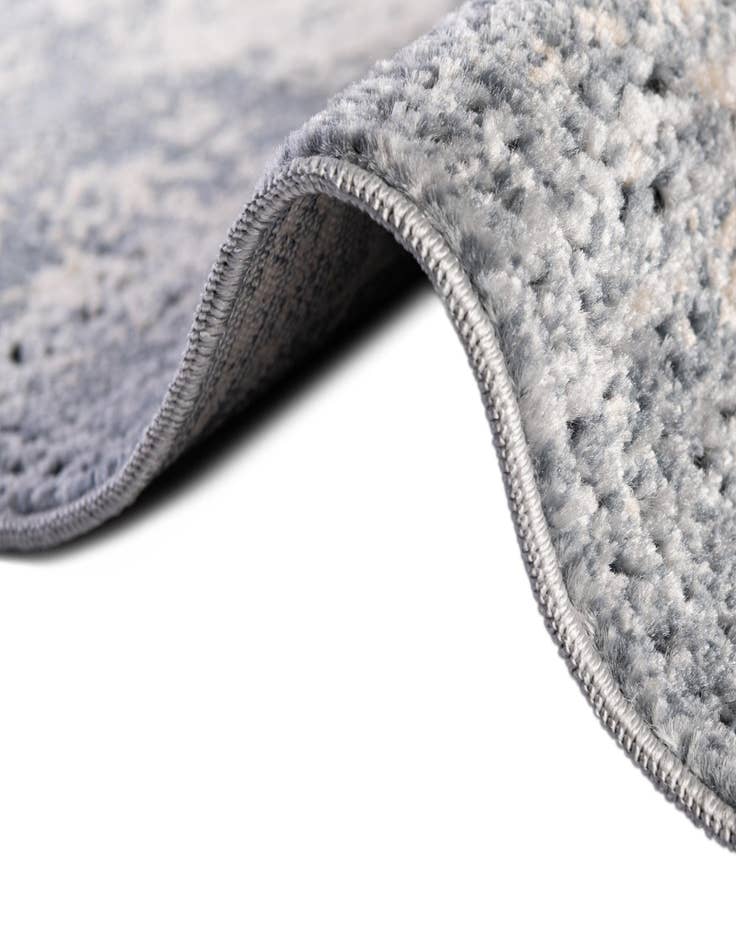 Detail image of 2' 2 x 6' 7 Eliza Runner Rug