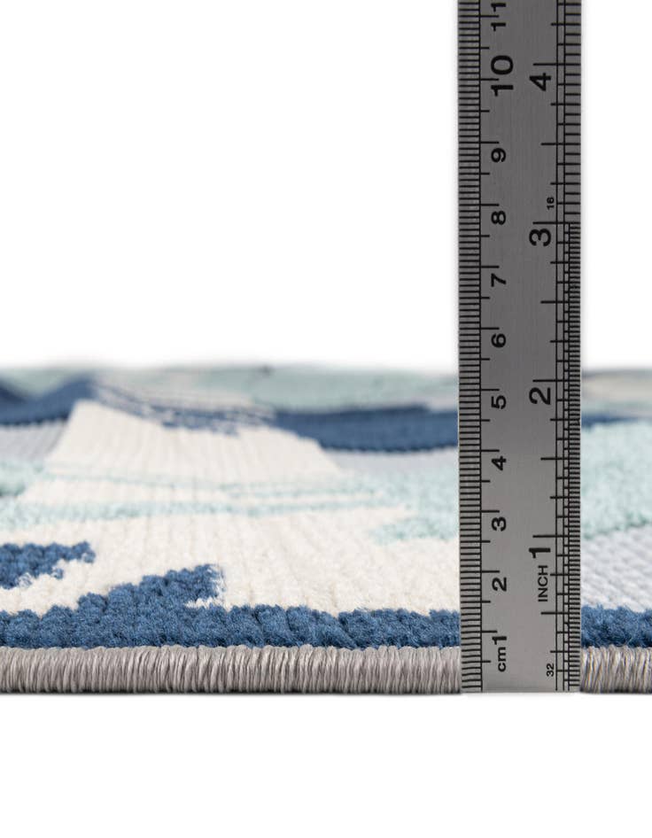 Detail image of 5' 3 x 5' 3  Washable Aruba Indoor / Outdoor Square Rug