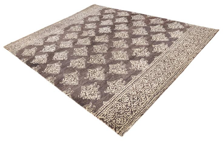 Detail image of 8' x 9' 10 Agra Rug