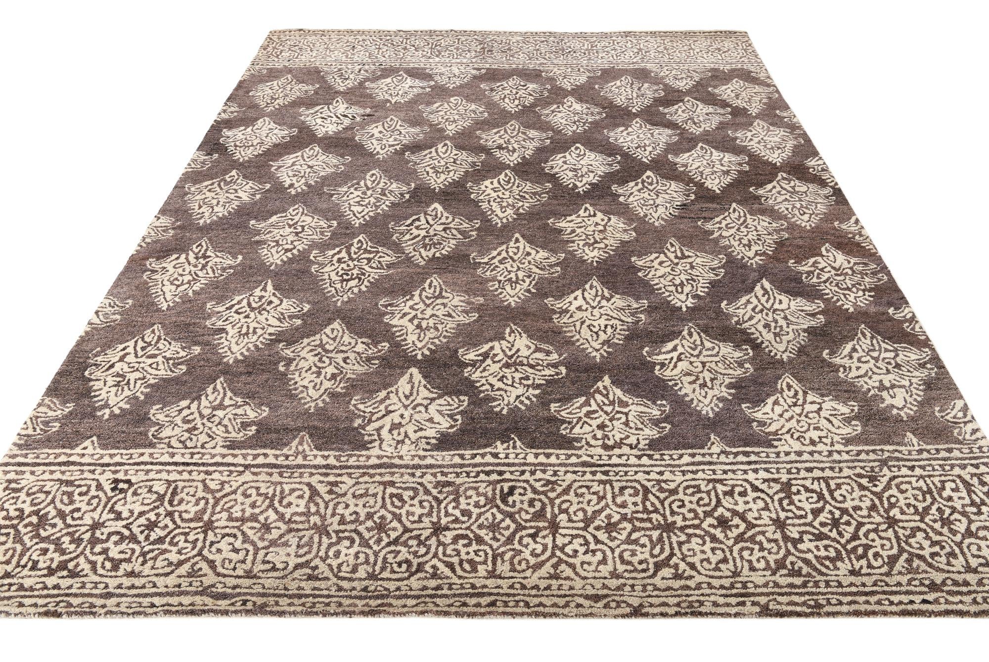 8' x 9' 10 Agra Rug