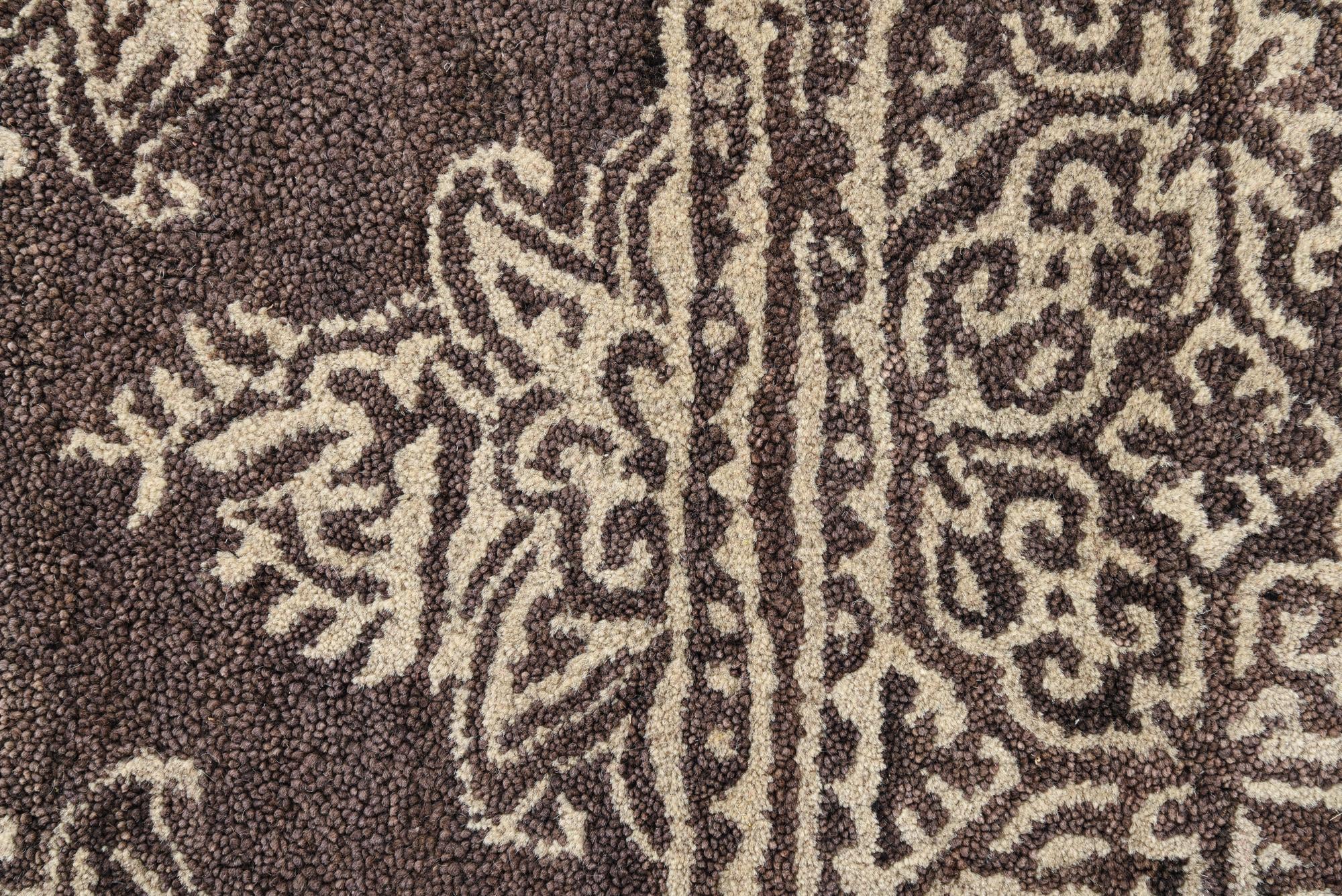 8' x 9' 10 Agra Rug