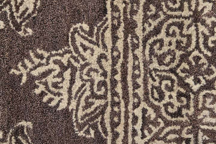 8' x 9' 10 Agra Rug