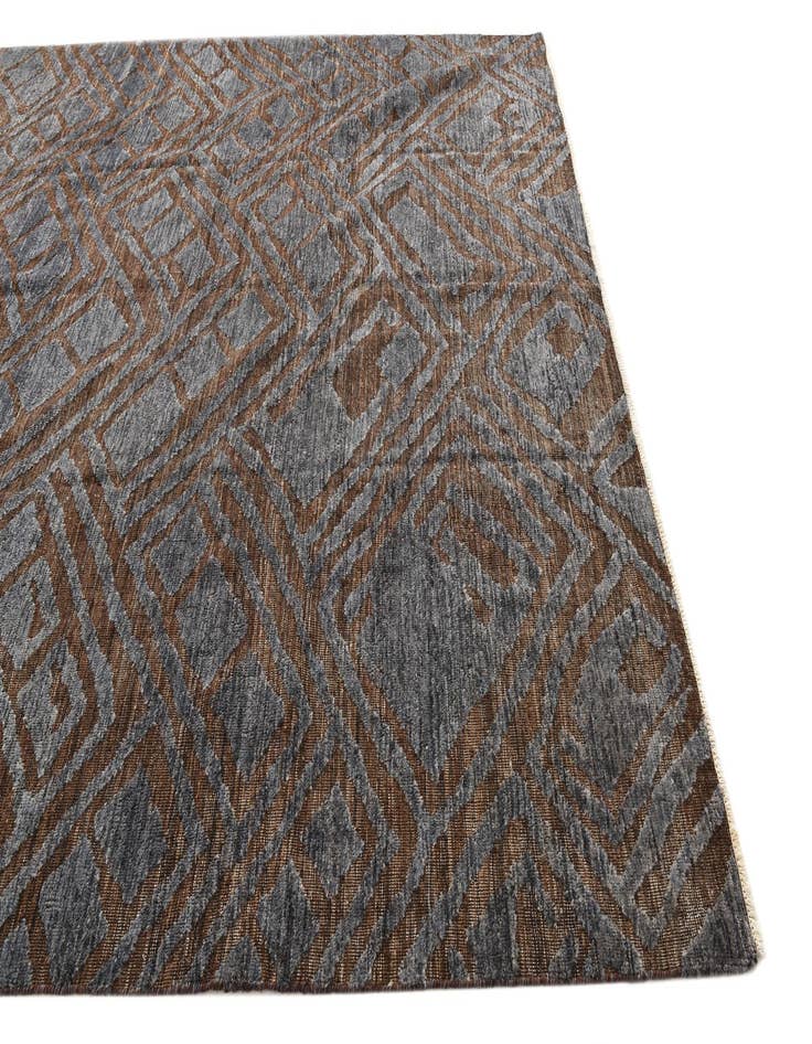 Detail image of 8' 2 x 12' 3  Hand Knotted Darya Wool Rug