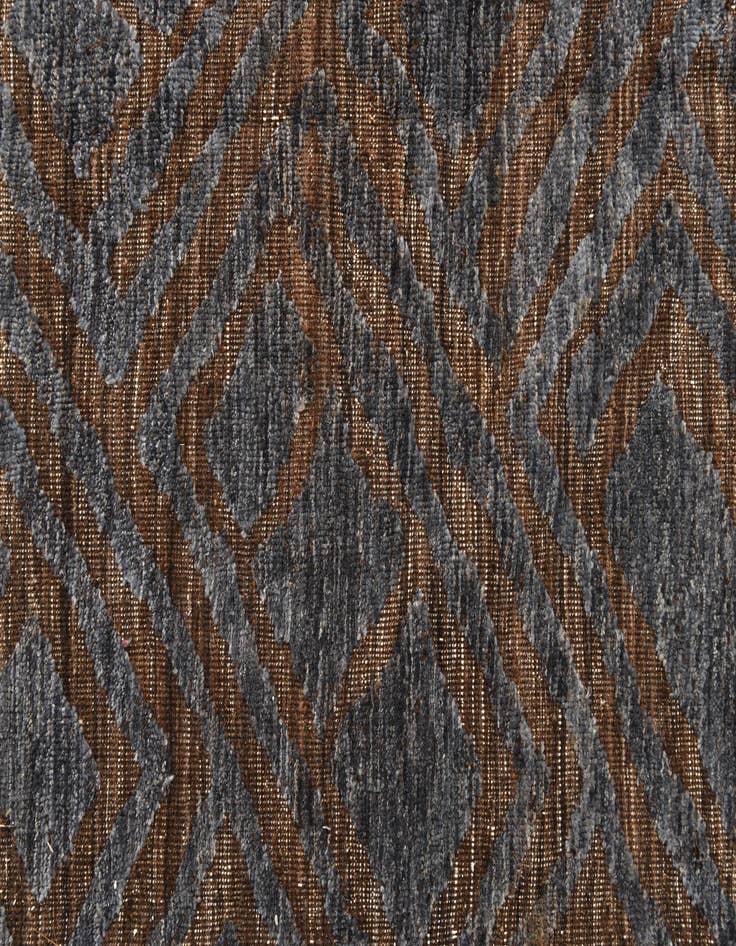 Detail image of 8' 2 x 12' 3  Hand Knotted Darya Wool Rug