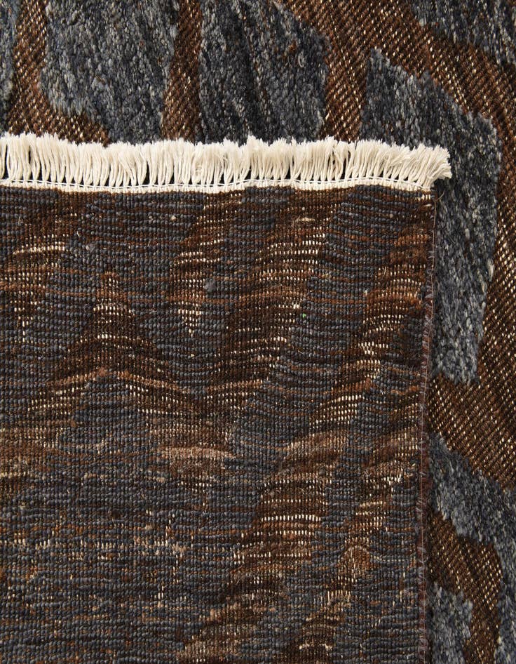 Detail image of 8' 2 x 12' 3  Hand Knotted Darya Wool Rug