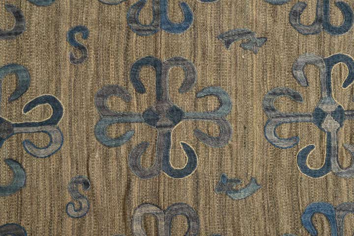 6' 7 x 9' Hand Woven Kilim Suzani Wool Rug
