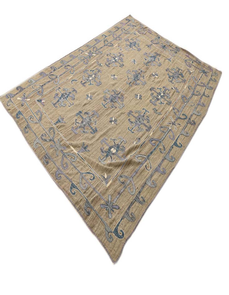 Detail image of 6' 4 x 8' 10  Hand Woven Kilim Suzani Wool Rug