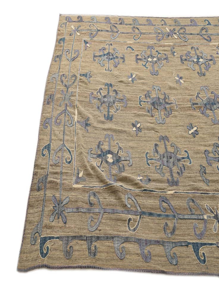 Detail image of 6' 4 x 8' 10  Hand Woven Kilim Suzani Wool Rug