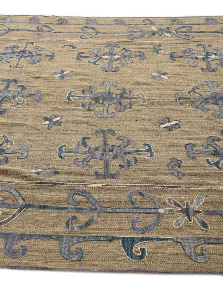 Detail image of 6' 4 x 8' 10  Hand Woven Kilim Suzani Wool Rug