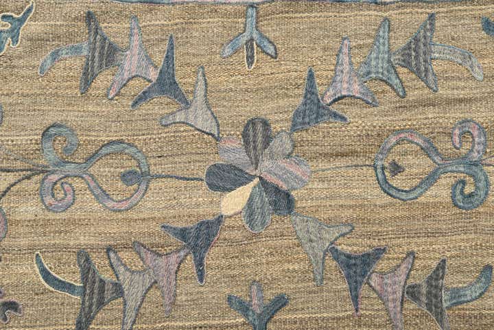 5' 2 x 6' 5 Hand Woven Kilim Suzani Wool Rug