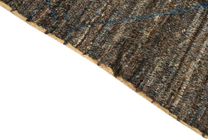 5' 5 x 8' 7 Hand Knotted Moroccan Wool Rug