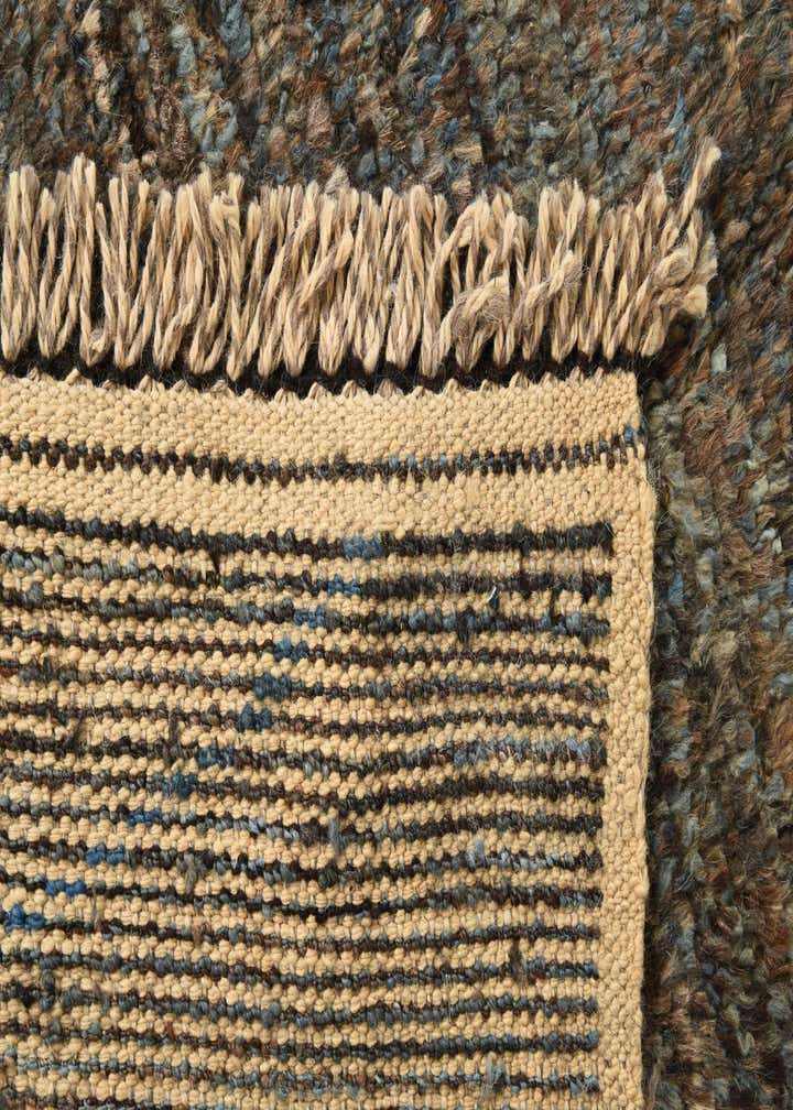 5' 5 x 8' 7 Hand Knotted Moroccan Wool Rug
