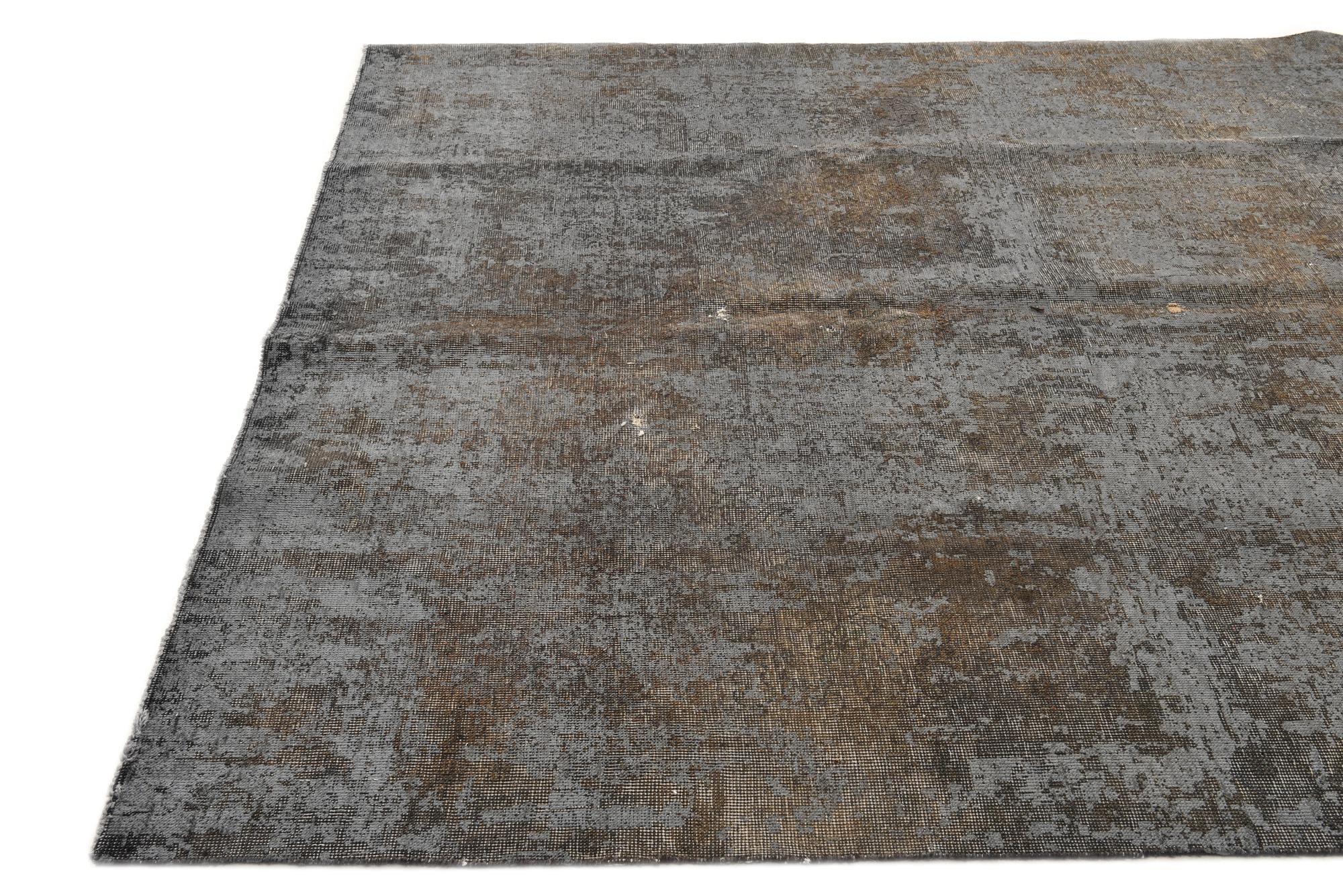 5' 9 x 9' Hand Knotted Ultra Vintage Persian Wool Rug