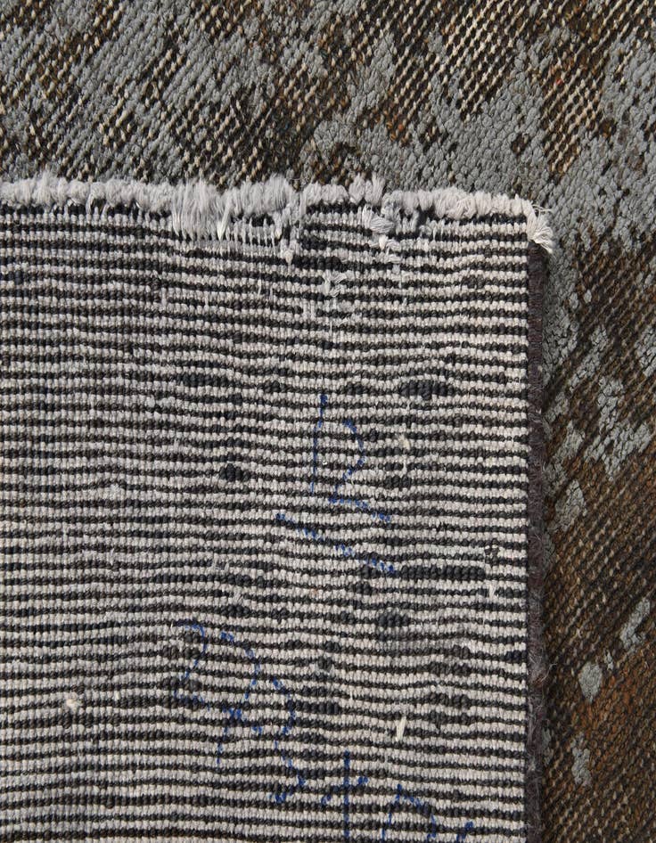 Detail image of 5' 9 x 9'  Hand Knotted Ultra Vintage Persian Wool Rug