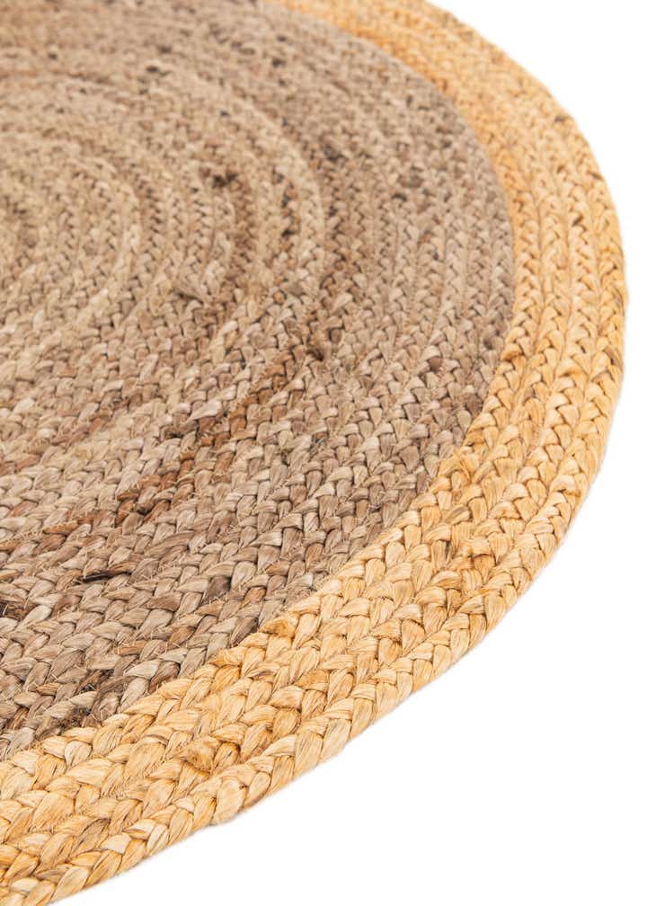 7' 10 x 7' 10 Handmade Braided Jute Round Rug