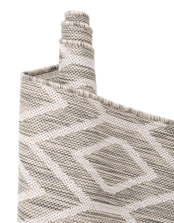 6' x 9' Easy-Clean Jill Zarin Turks and Caicos Indoor / Outdoor Rug