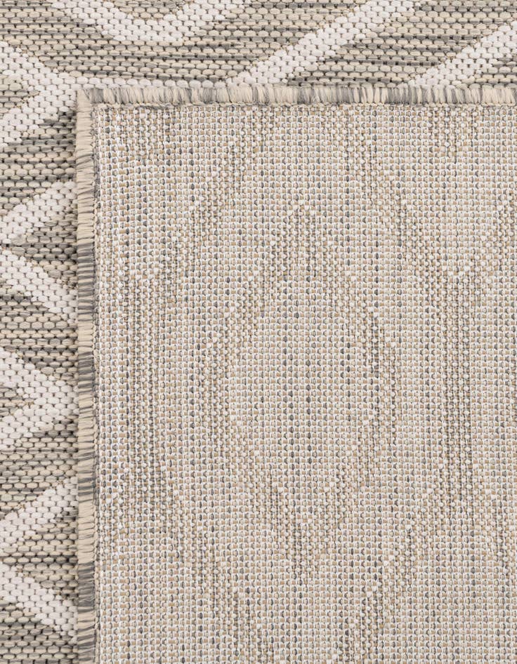 Detail image of 5' 3 x 8' Easy-Clean Jill Zarin Turks and Caicos Indoor / Outdoor Rug