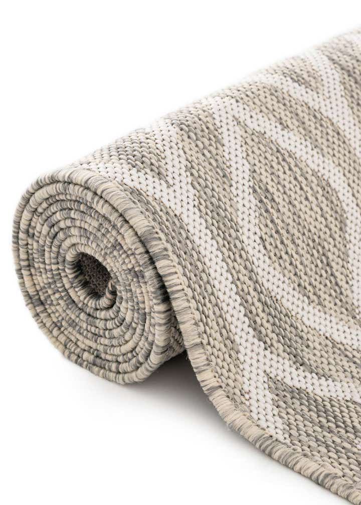 6' x 9' Easy-Clean Jill Zarin Turks and Caicos Indoor / Outdoor Rug