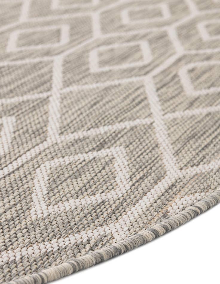 Detail image of 7' x 7' Easy-Clean Jill Zarin Turks and Caicos Indoor / Outdoor Round Rug