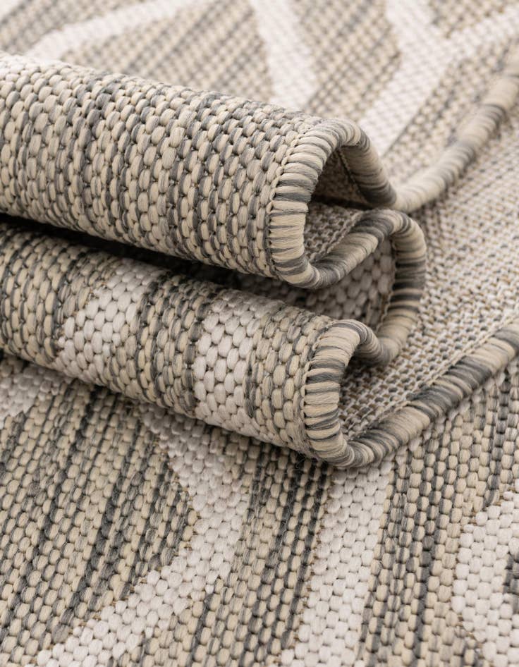 Detail image of 7' 10 x 7' 10 Easy-Clean Jill Zarin Turks and Caicos Indoor / Outdoor Square Rug