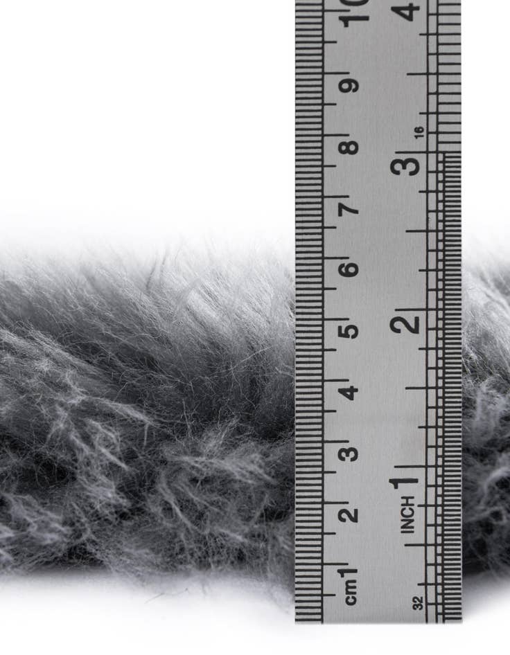 Detail image of 1' 10 x 6' Natural Sheepskin Freeform Rug