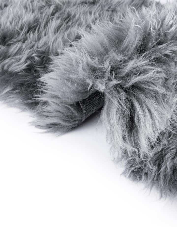 1' 10 x 6' Natural Sheepskin Freeform Rug