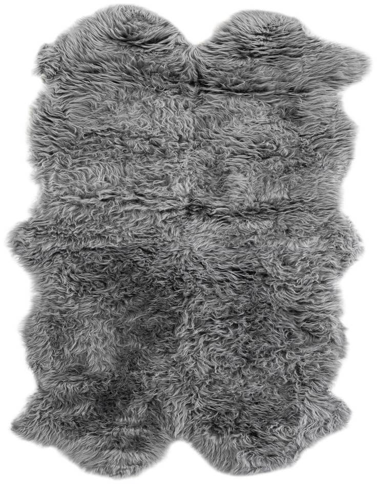 Detail image of 3' 3 x 6' Natural Sheepskin Freeform Rug