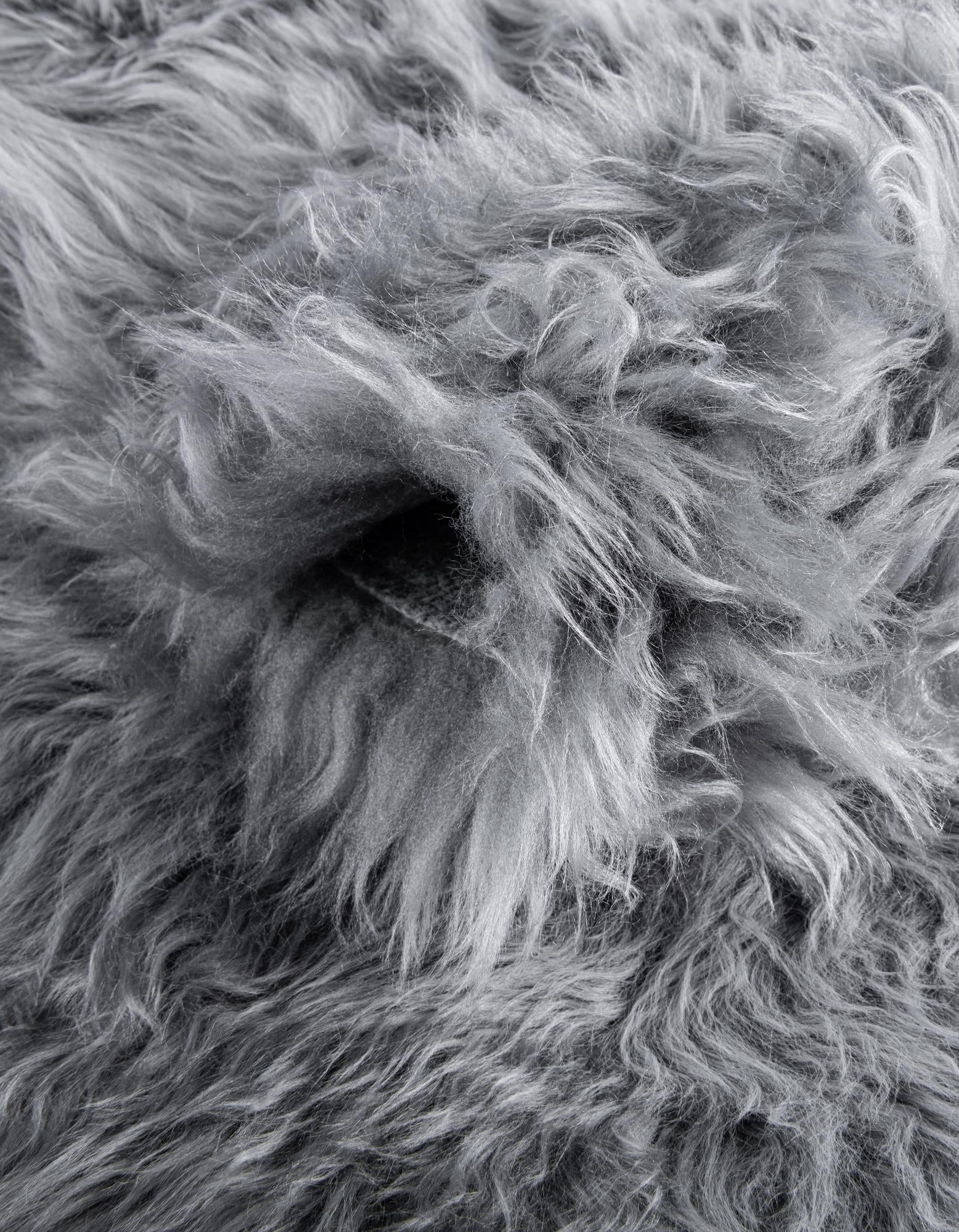 1' 10 x 3' Natural Sheepskin Freeform Rug